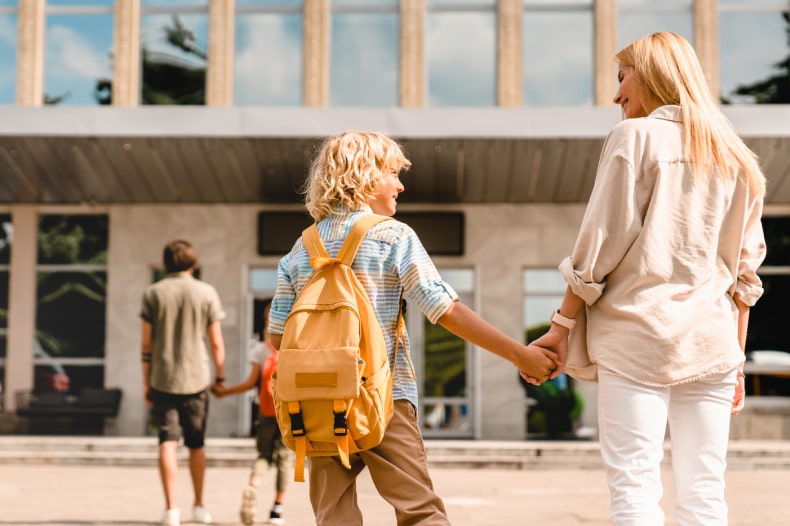 How to Transfer Schools When Moving Mid-Year