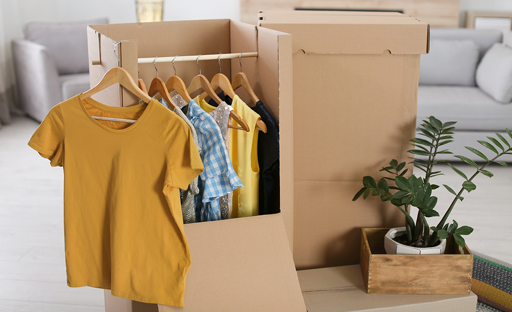 The Best Way to Pack a Closet